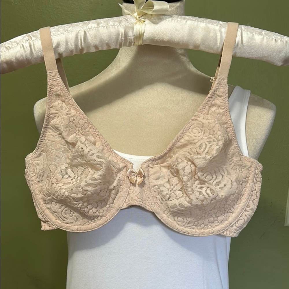 Wacoal Halo Lace Underwire Bra